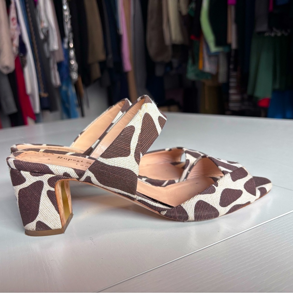 Rupert Sanderson Canvas Mid-Heeled Giraffe Print Sandals Size 37/6